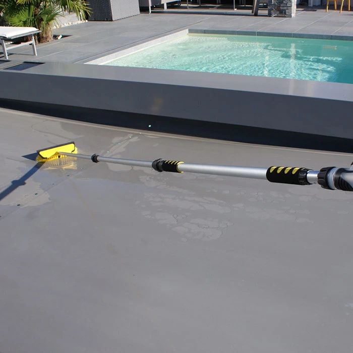 Balai Hydro Jet Xpro Pour Volet Et Couverture De Piscine Kerlis 4 Balai Hydro Jet Xpro Pour Volet Et Couverture De Piscine Kerlis – Image 4