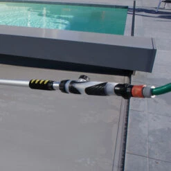 Balai Hydro Jet Xpro Pour Volet Et Couverture De Piscine Kerlis 17 Balai Hydro Jet Xpro Pour Volet Et Couverture De Piscine Kerlis -Spa Relaxation Promos Magasin balai hydro jet xpro volet couverture piscine kerlis 9